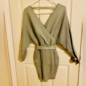 ❤️3/$25 Sale!❤️ Sage Sweater Dress. Size Small